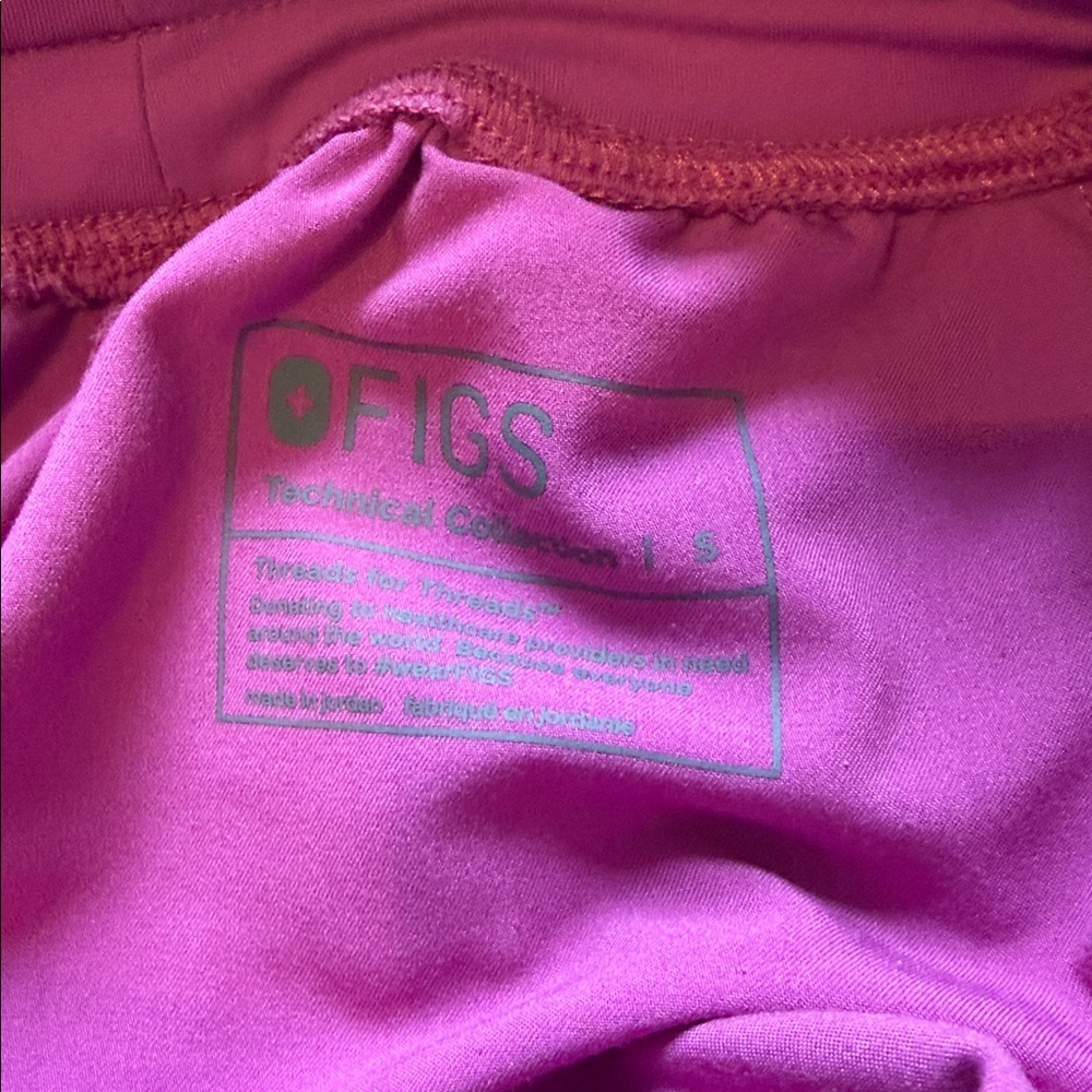 FIGS Bright Fuchsia Scrub Set - Picture 6 of 6